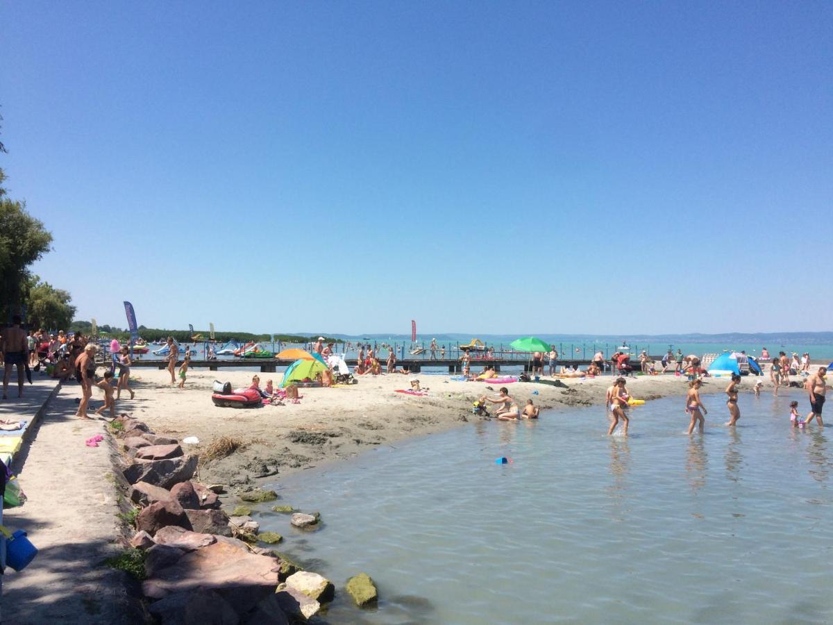 Elso Fecske Apartmanok Siófok Zewnętrze zdjęcie