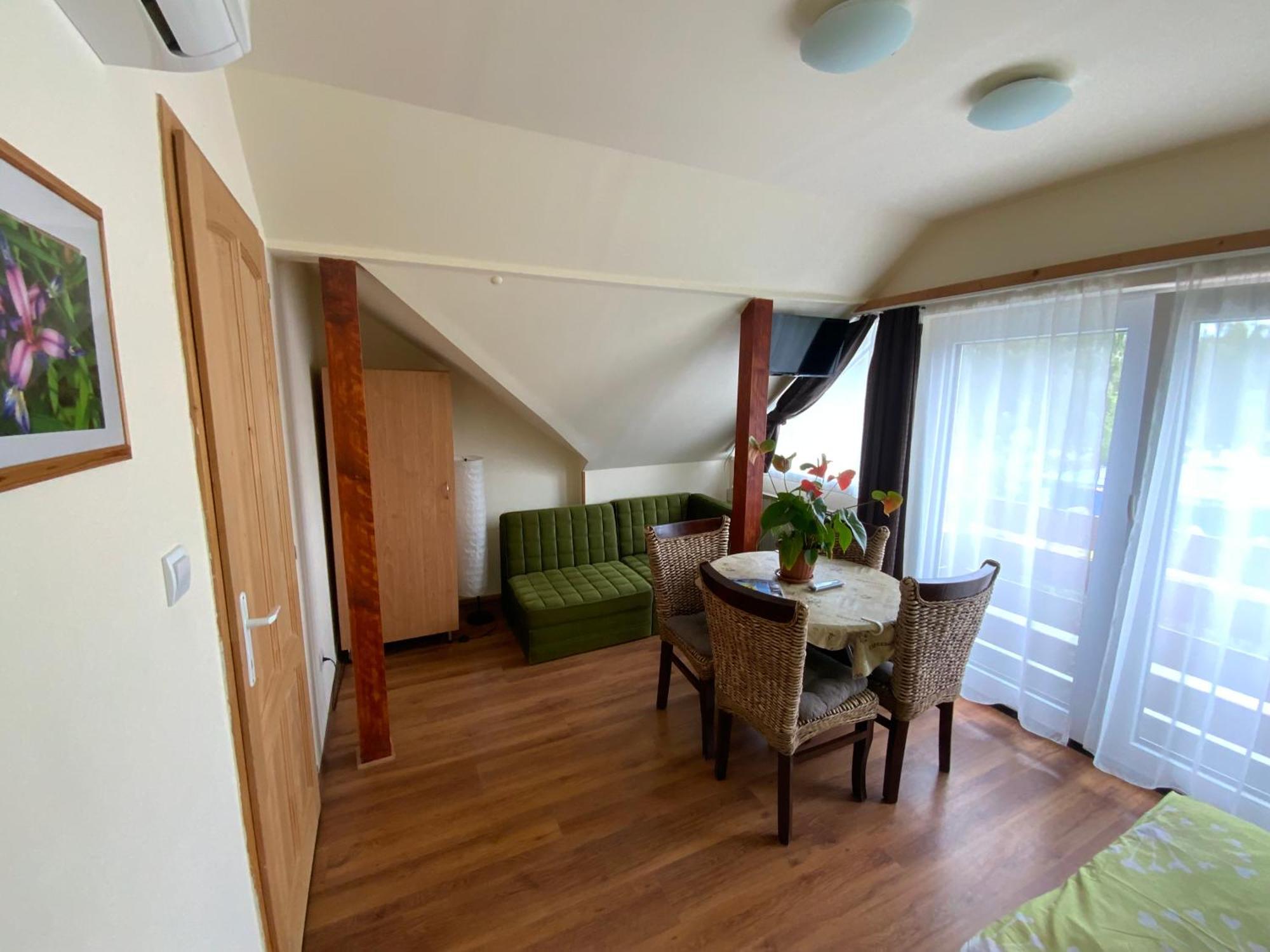 Elso Fecske Apartmanok Siófok Zewnętrze zdjęcie